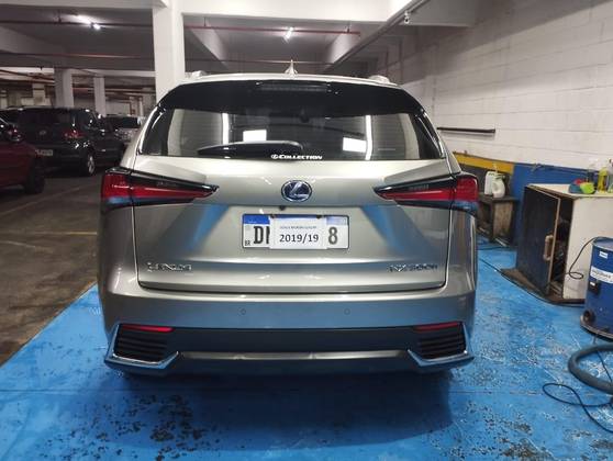 LEXUS NX 300h 2.5 16V VVT-I HYBRID LUXURY CVT AWD LEXUS NX 300h 2.5 16V VVT-I HYBRID LUXURY CVT AWD